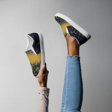 Load image into Gallery viewer, BumN - Women’s slip-on canvas shoes